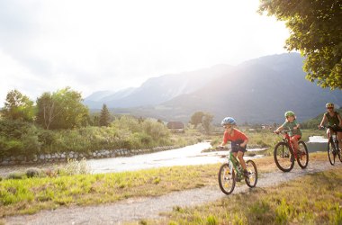 Radeln entlang der Schwarza, © wieneralpen-mountainbikeguides-thomas-bartl