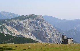 Preinerwandkircherl auf der Rax, © ©Wiener Alpen, Foto: www.eva-gruber.at Preinerwandkircherl auf der Rax, © ©Wiener Alpen, Foto: www.eva-gruber.at