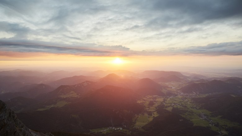 Sonnenuntergang - Ausblick vom Schneeberg, © Niederösterreich Werbung/ Andreas Jakwerth