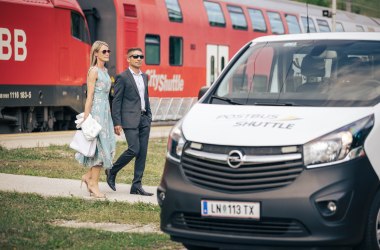 Abholung vom Bahnhof mit dem Shuttle, © Wiener Alpen - Martin Fülöp