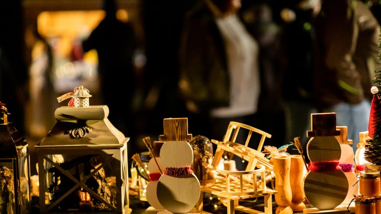 Weihnachtsdeko aus Holz: Laterne, Schneemann, Schlitten