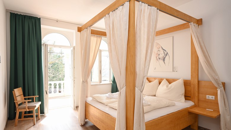 Schlafzimmer mit Apartment Rax, &copy; Waldschl&ouml;ssl