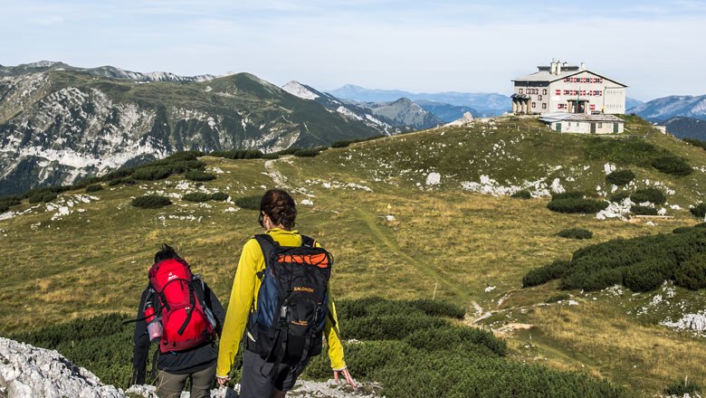 Wandern auf der Rax in Richtung Habsburghaus, © Noew Robert Herbst