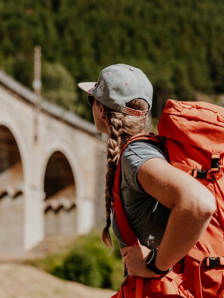 Wandern entlang des UNESCO Weltkulturerbes Semmeringbahn, © Nicole Seiser