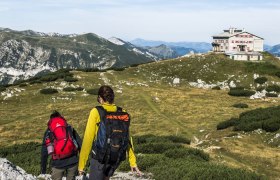 Wandern auf der Rax in Richtung Habsburghaus, © Noew Robert Herbst