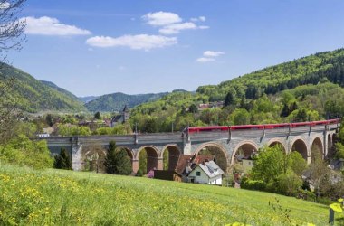 Viadukt der Semmeringeisenbahn in Payerbach, © Wiener Alpen, Franz Zwickl