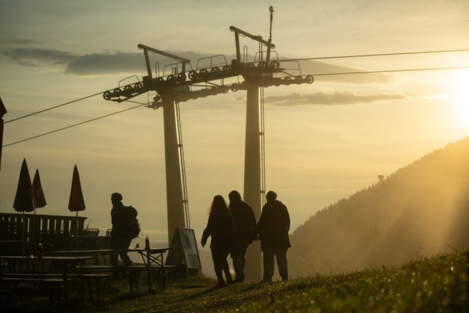 Sonnenaufgangwanderung, © © Copyright Semmering-Hirschenkogel Bergbahnen Ges