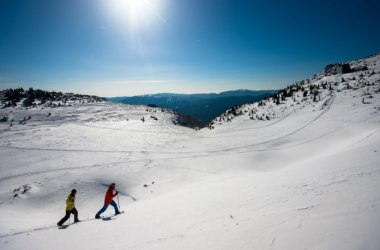 Schneeschuhwandern auf der Rax in Richtung Ottohaus, © Wiener Alpen in NÖ Claudia Ziegler