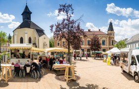 Marktplatz Gloggnitz, © Wiener Alpen/Zwickl